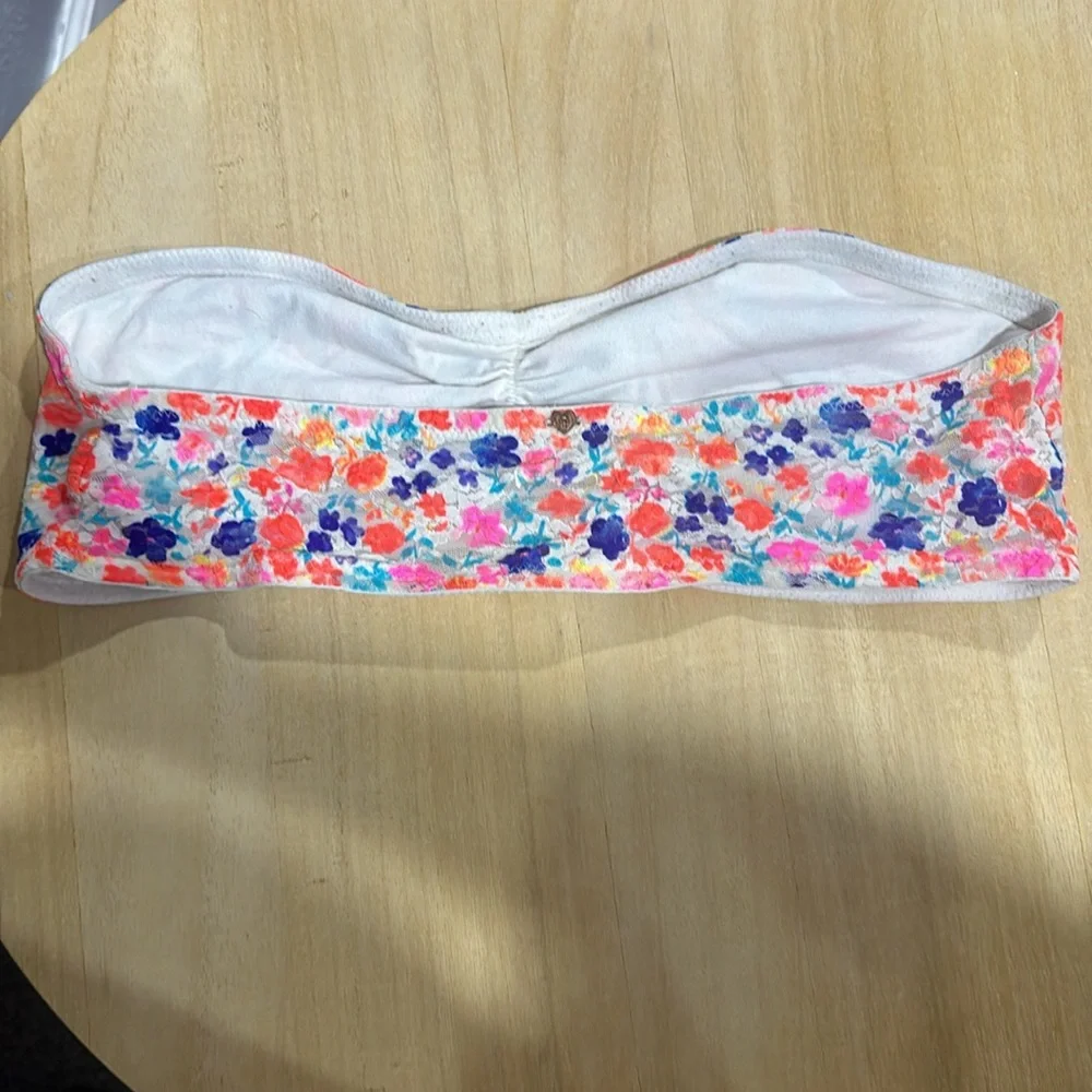 PINK Victoria’s Secret Floral Lace Bandeau - Picture 4 of 7